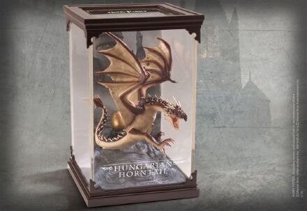 Статуетка Harry Potter Noble Collection - Magical Creatures No. 4 - Hungarian Horntail Угорська хвосторога