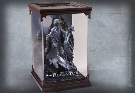 Статуетка Harry Potter Noble Collection - Magical Creatures No. 7 - Dementor Гаррі Поттер Дементор
