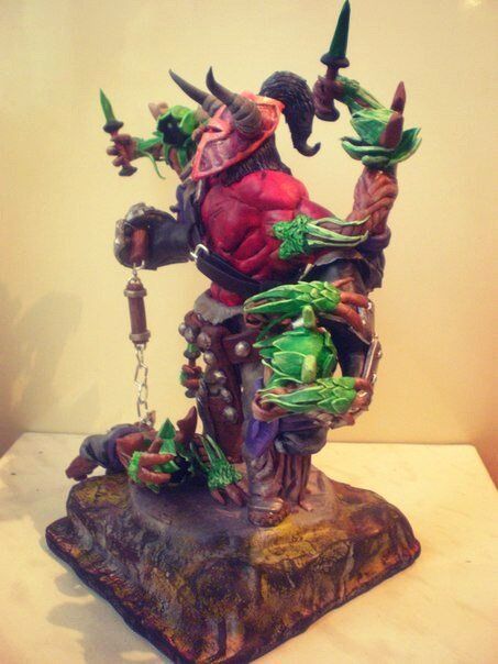 Статуэтка Dota 2 Axe in battle