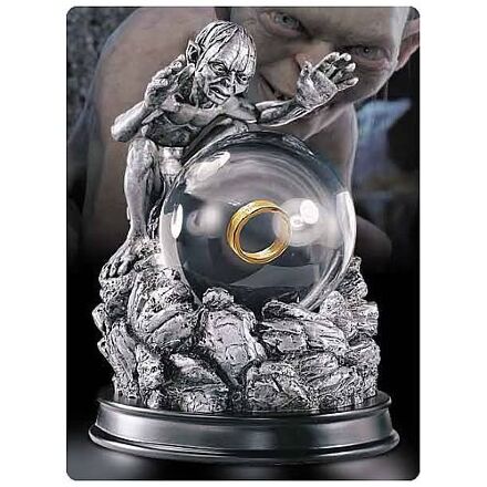 Статуетка Lord of the Rings Gollum My Precious Globe Sculpture
