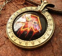Брелок World of Warcraft  класс шаман Shaman (Металл + стекло)