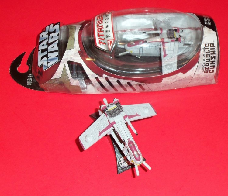 Фігурка Hasbro STAR WARS REPUBLIC GUNSHIP RED - 2005