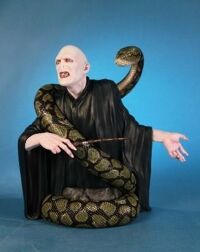 Фигурка Harry Potter Lord Voldemort Bust Gentle Giant