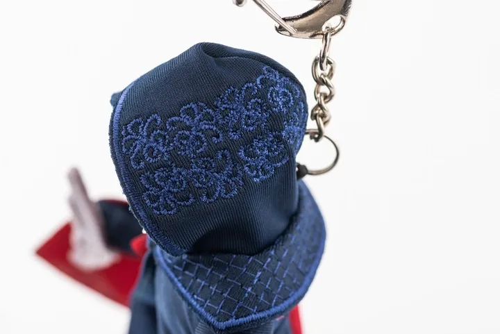 Брелок WP Merchandise плюшевый ASSASSINS CREED Evie Frye 20 см.