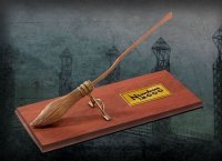 Статуэтка Nimbus 2000 Scale Model Miniature
