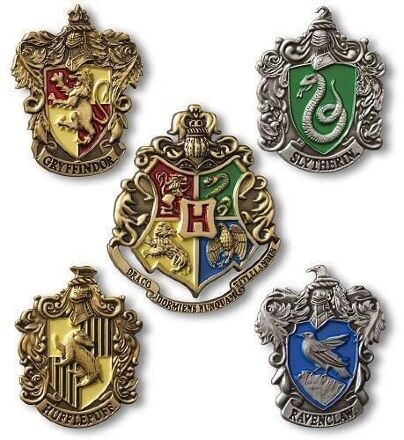 Набір значків Harry Potter: Official Warner Bros Hogwarts House In Wooden Box