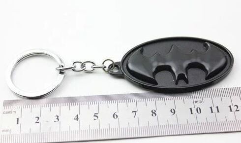 Брелок Batman Dark Knight Metal Keychain (цвет чёрный)